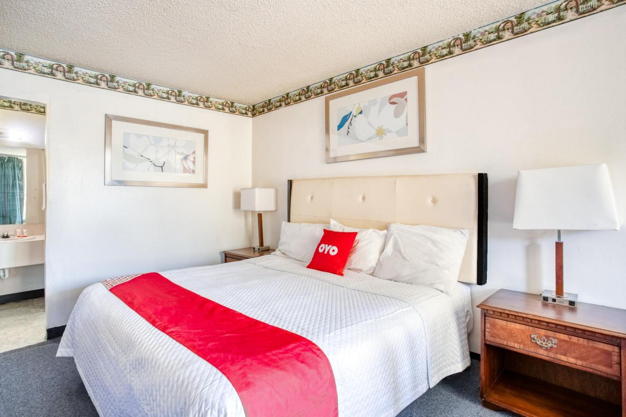 Oyo Hotel Petersburg Va - Templeton מראה חיצוני תמונה