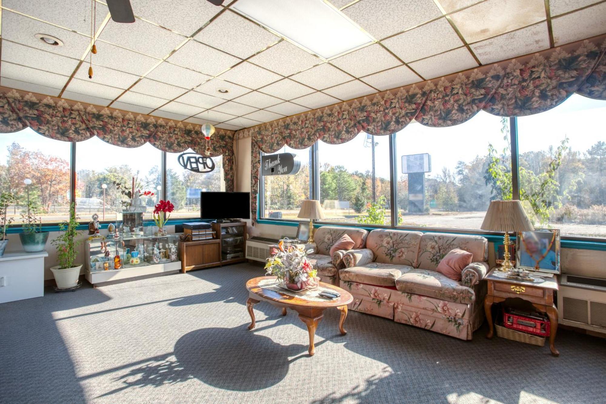 Oyo Hotel Petersburg Va - Templeton מראה חיצוני תמונה