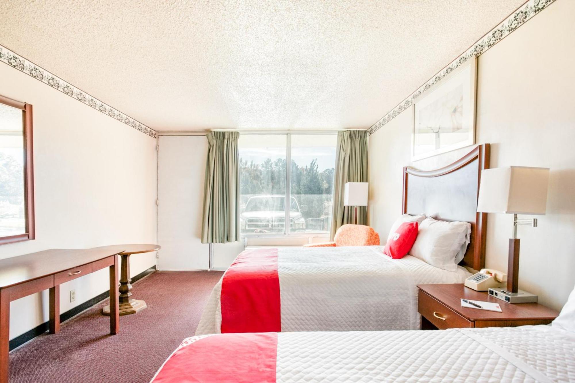 Oyo Hotel Petersburg Va - Templeton מראה חיצוני תמונה