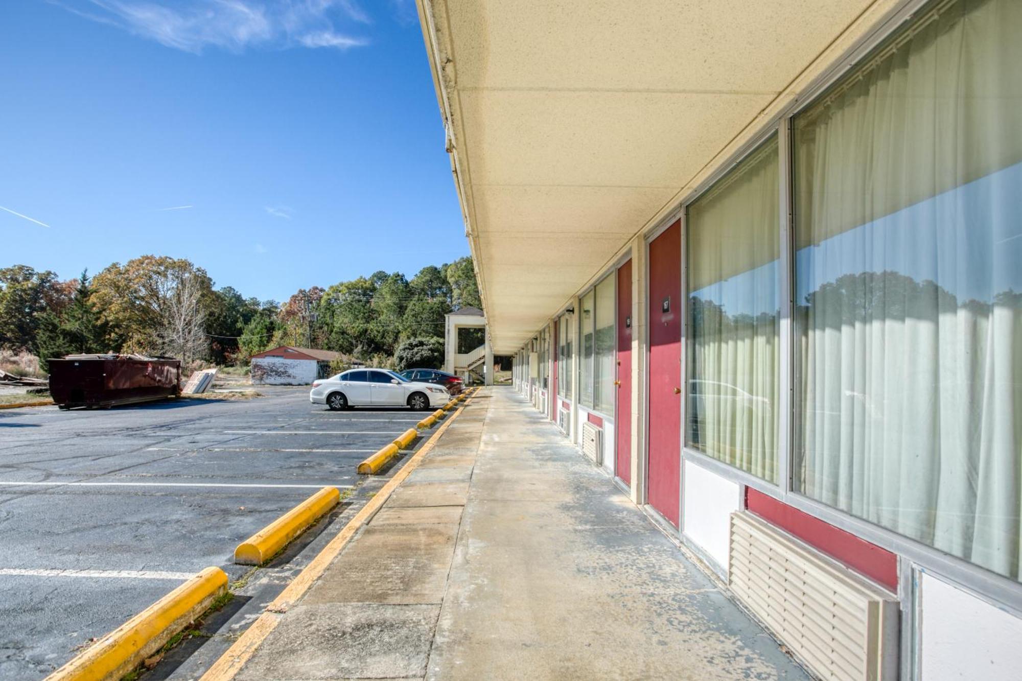 Oyo Hotel Petersburg Va - Templeton מראה חיצוני תמונה
