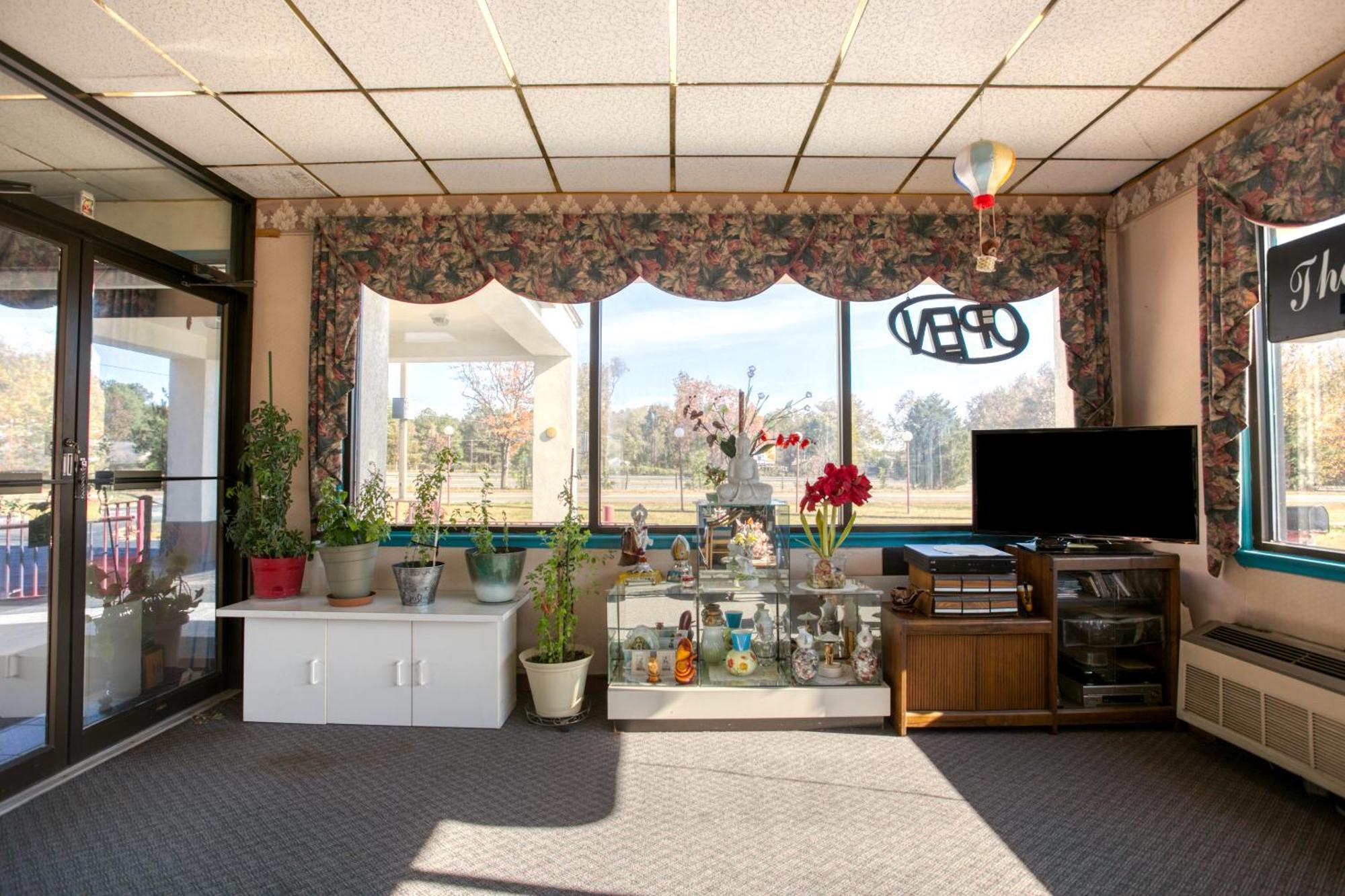Oyo Hotel Petersburg Va - Templeton מראה חיצוני תמונה